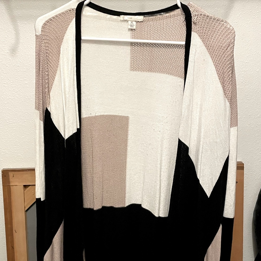 Size XL light cardigan